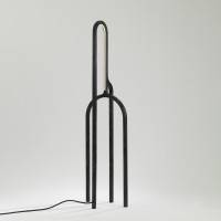 <a href="https://www.galeriegosserez.com/artistes/lapeyronnie-pierre.html">Pierre Lapeyronnie</a> - Huchet 102 - Light Sculpture